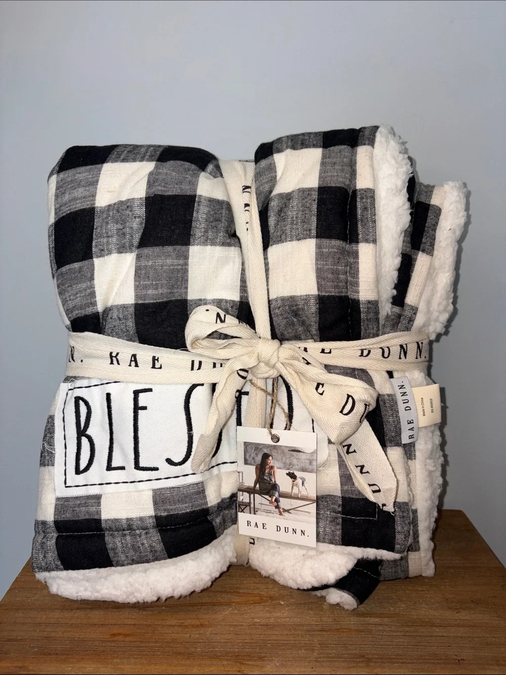 NEW Rae Dunn Black & White Buffalo Plaid Sherpa Throw